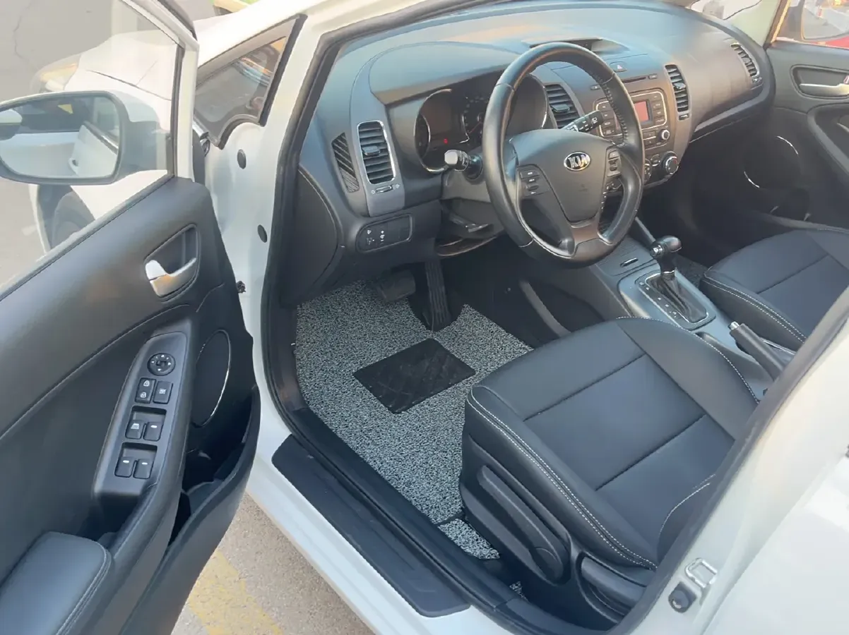 2014 Kia K3S 1.6L 128HP L4 6AT,autocango,china used car exporter,china ev exporter,chinese used car exporter,chinese used ev exporter