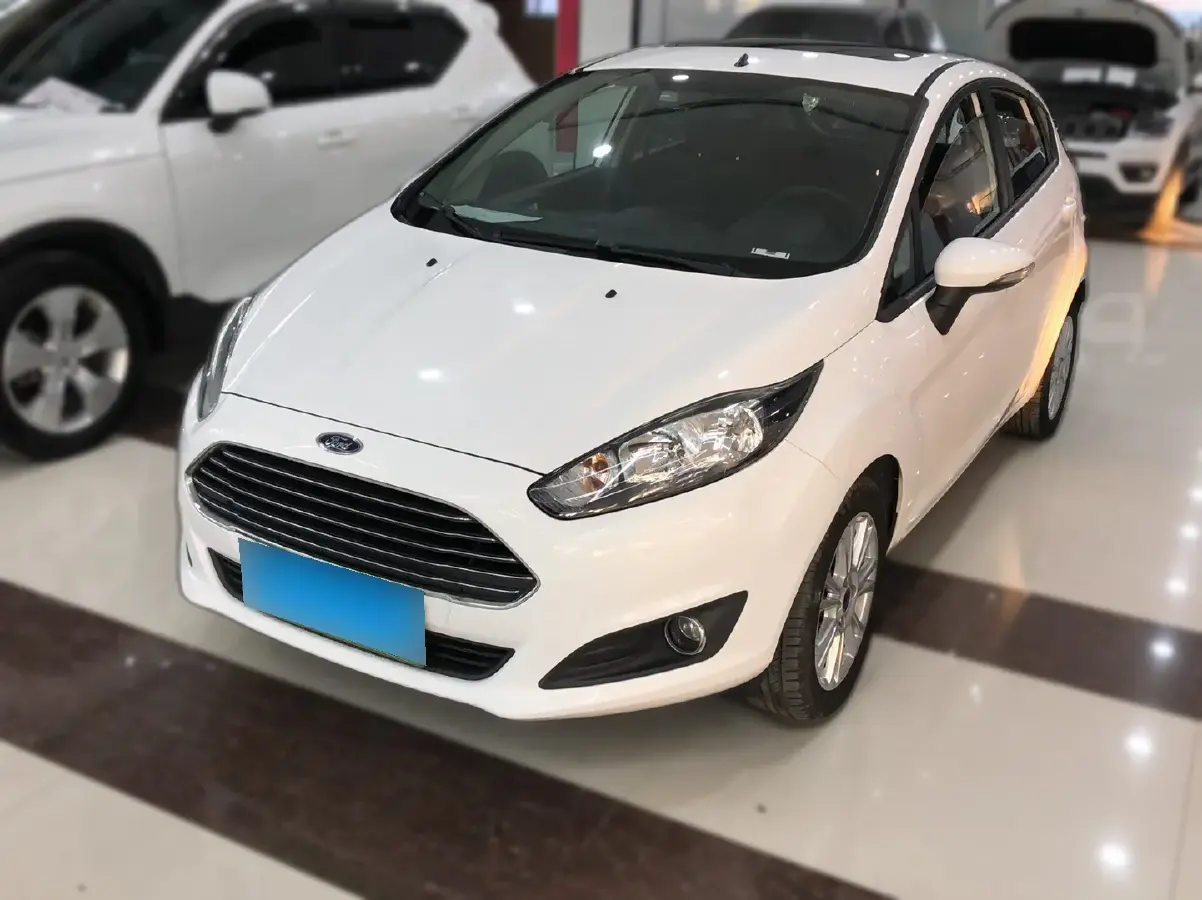 2013 Ford Fiesta 1.5L 110HP L4 6DCT