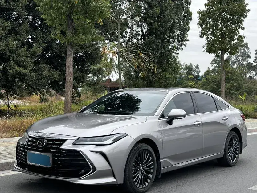 2023 Toyota Avalon 2.0L 177HP L4 CVT