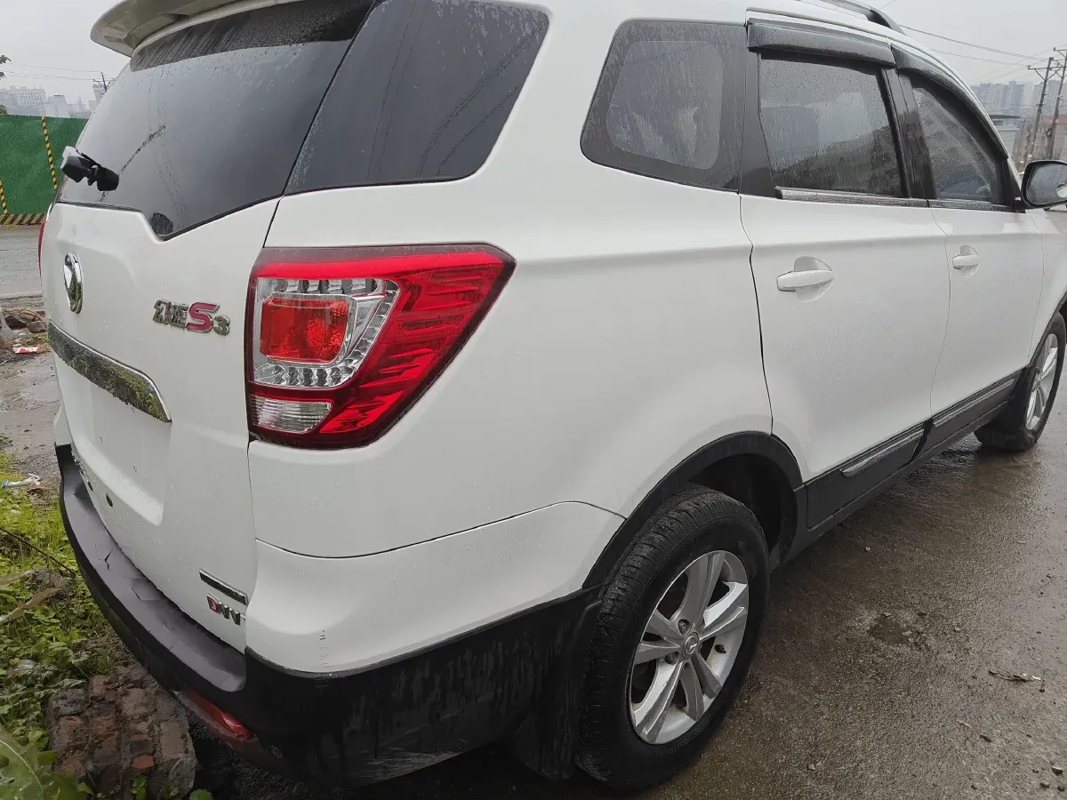2014 BAIC Hyosow S3 1.5L 113HP L4 5MT,autocango,china used car exporter,china ev exporter,chinese used car exporter,chinese used ev exporter