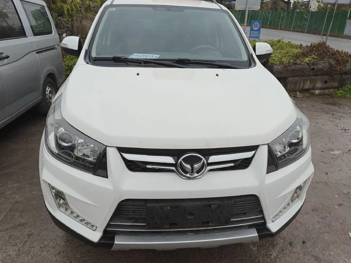 2014 BAIC Hyosow S3 1.5L 113HP L4 5MT,autocango,china used car exporter,china ev exporter,chinese used car exporter,chinese used ev exporter