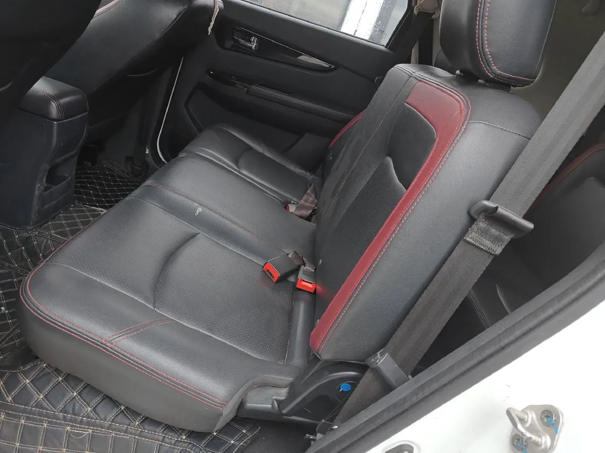 2014 BAIC Hyosow S3 1.5L 113HP L4 5MT,autocango,china used car exporter,china ev exporter,chinese used car exporter,chinese used ev exporter