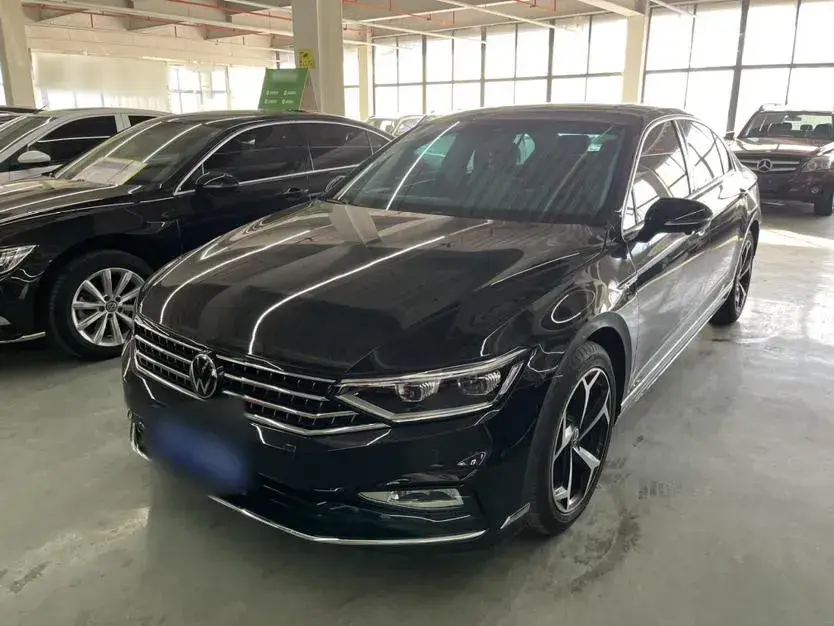 2023 Volkswagen Magotan 2.0T 186HP L4 7DCT