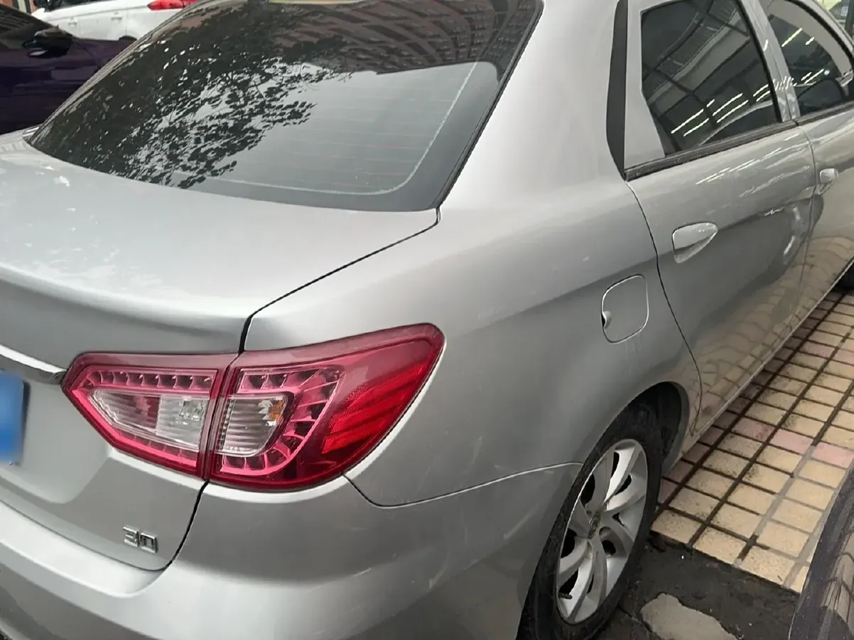 2014 DongFeng Aeolus S30 1.6L 106HP L4 5MT,autocango,china used car exporter,china ev exporter,chinese used car exporter,chinese used ev exporter