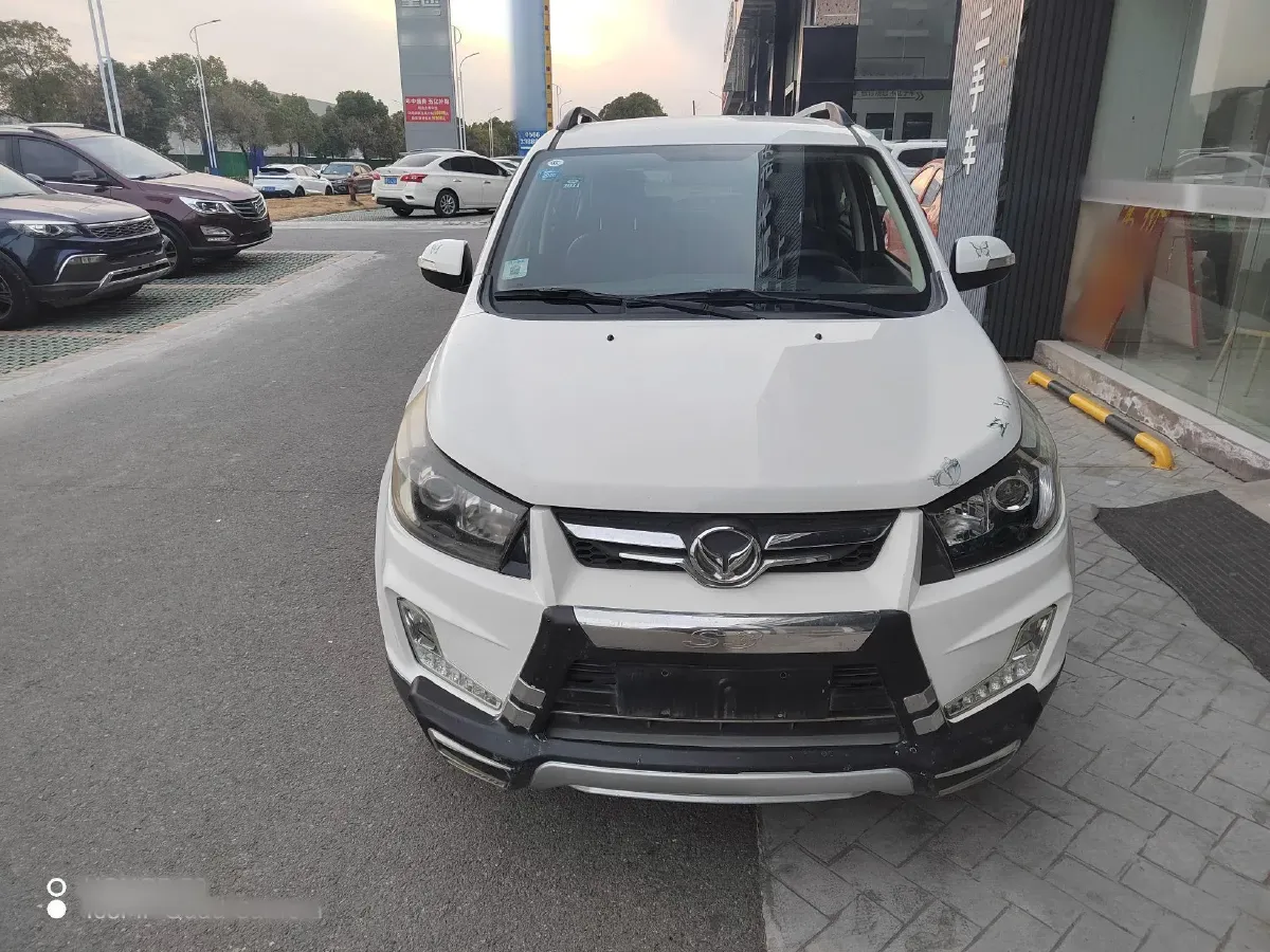 2014 BAIC Hyosow S3 1.5L 113HP L4 5MT,autocango,china used car exporter,china ev exporter,chinese used car exporter,chinese used ev exporter