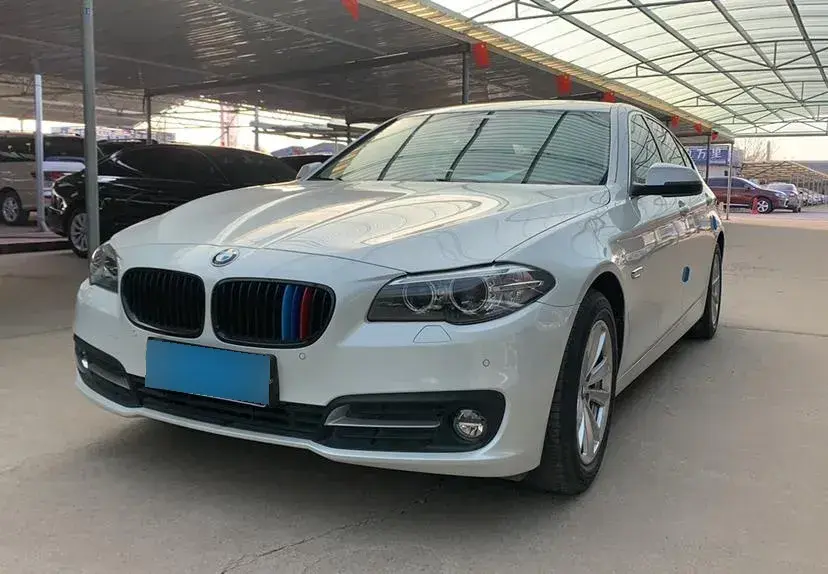 2014 BMW 5 Series 2.0T 184HP L4 8AT