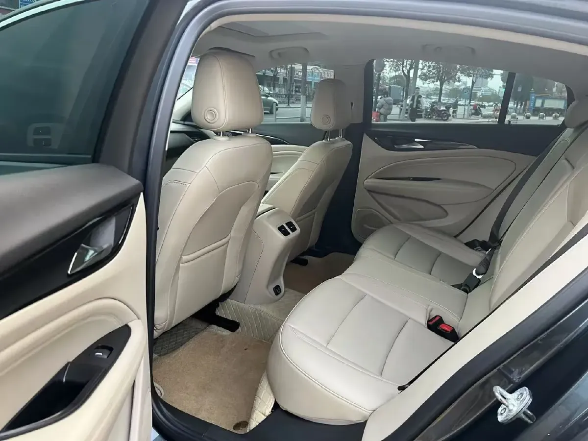 2021 Buick Regal 1.5T 169HP L4 9AT,autocango,china used car exporter,china ev exporter,chinese used car exporter,chinese used ev exporter