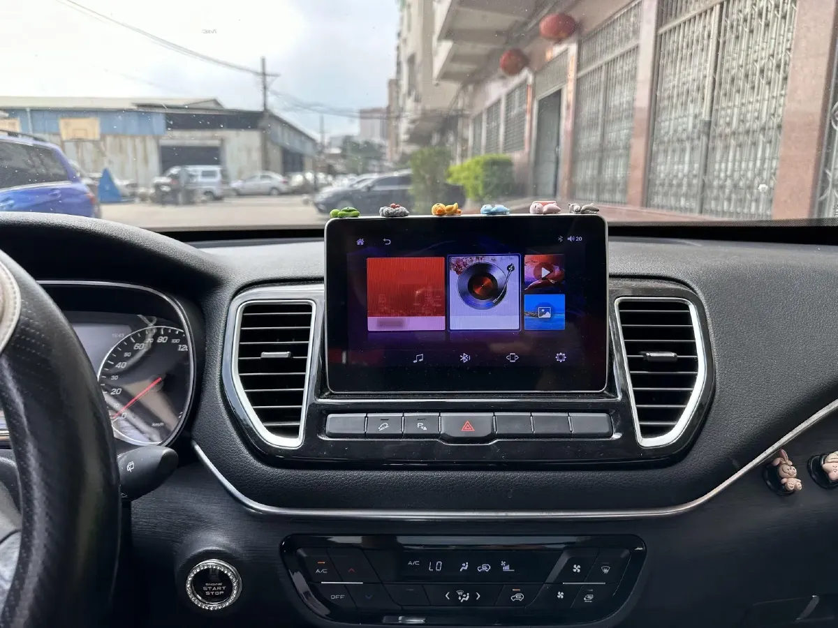 2018 FAW Senia R9 1.2T 143HP L4 7DCT,autocango,china used car exporter,china ev exporter,chinese used car exporter,chinese used ev exporter