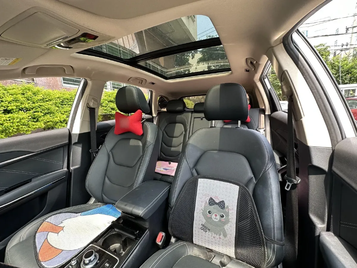 2018 FAW Senia R9 1.2T 143HP L4 7DCT,autocango,china used car exporter,china ev exporter,chinese used car exporter,chinese used ev exporter