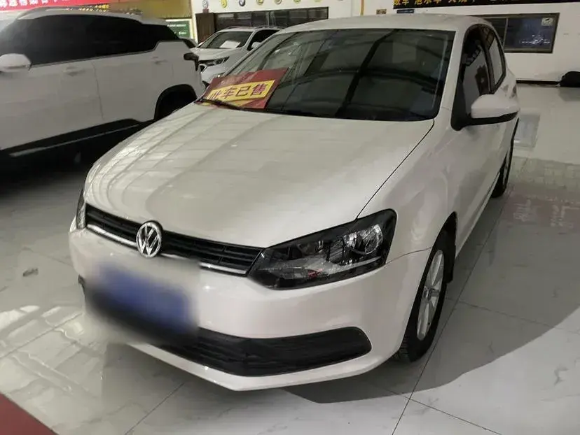 2014 Volkswagen Polo 1.4L 90HP L4 5MT