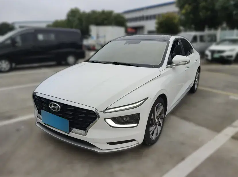 2021 Hyundai Mistra 1.8L 143HP L4 CVT