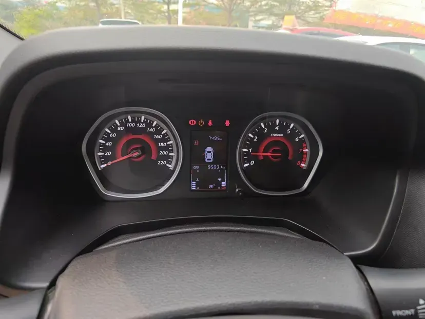 2016 Soueast DX3 1.5L 120HP L4 5MT,autocango,china used car exporter,china ev exporter,chinese used car exporter,chinese used ev exporter