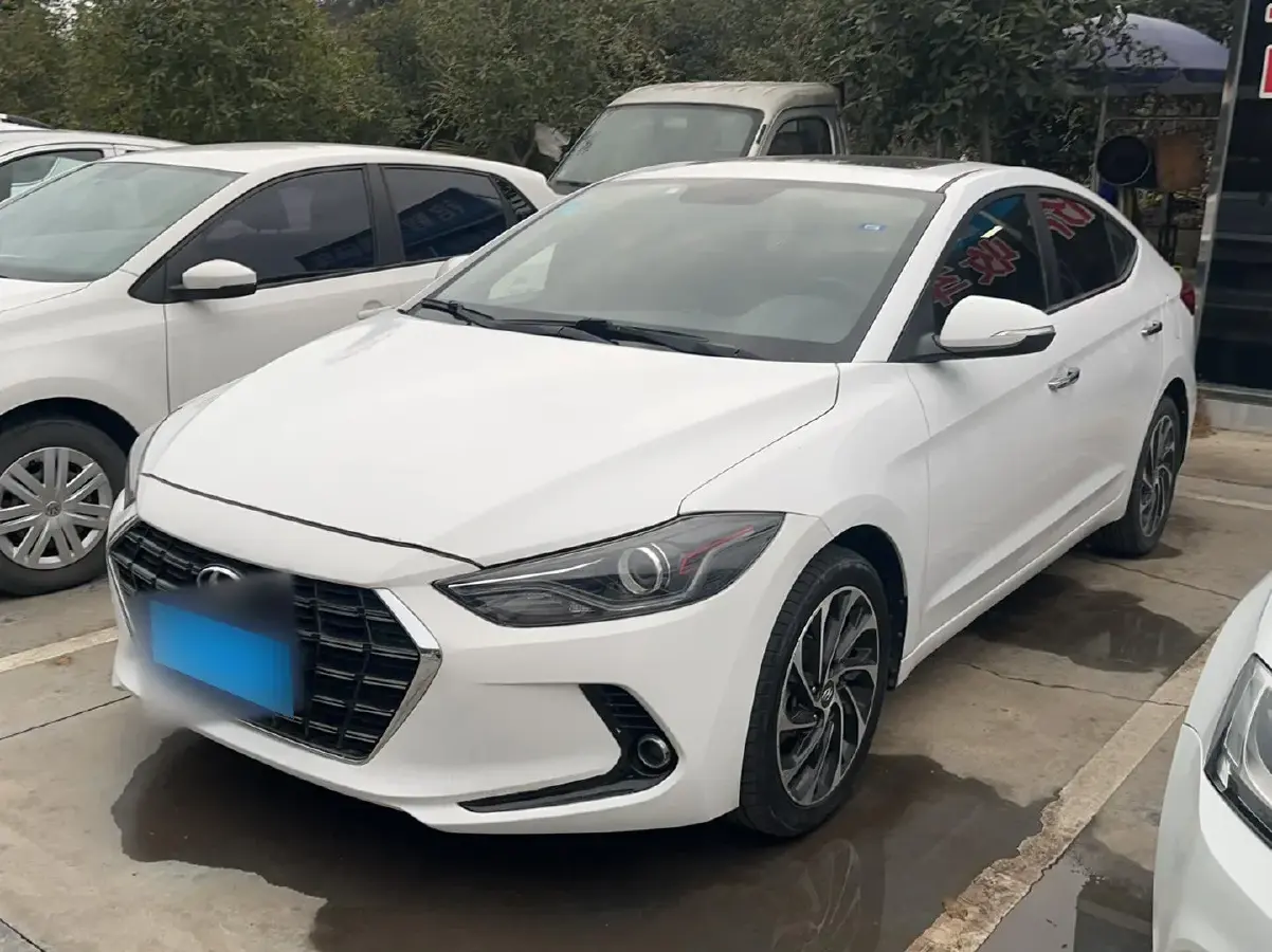 2019 Hyundai Elantra 1.5L 115HP L4 CVT