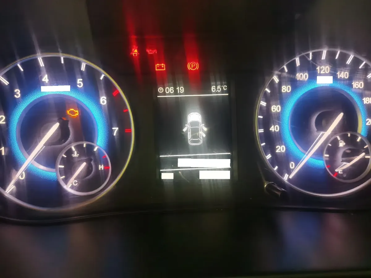 2019 DongFeng Fengon Fengon S560 1.8L 139HP L4 5MT,autocango,china used car exporter,china ev exporter,chinese used car exporter,chinese used ev exporter