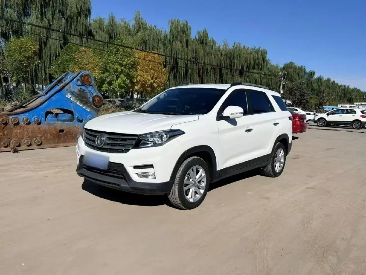 2019 DongFeng Fengon Fengon S560 1.8L 139HP L4 5MT,autocango,china used car exporter,china ev exporter,chinese used car exporter,chinese used ev exporter