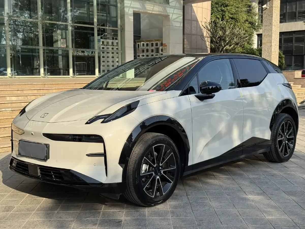 2023 Zeekr X BEV 66KWH