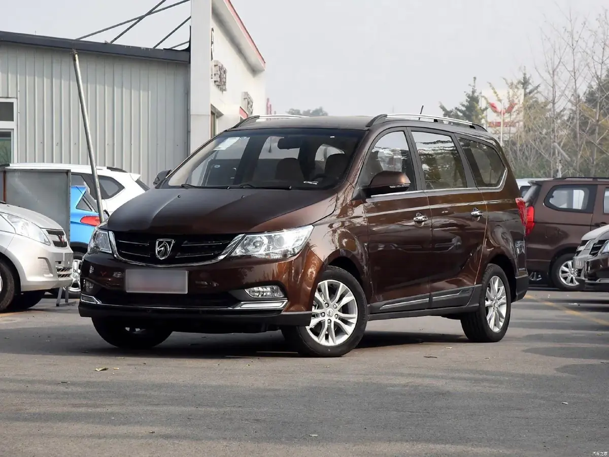 2016 BaoJun 730 1.5L 112HP L4 5MT