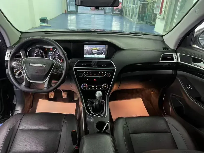 2017 Leopaard CS10 2.0T 177HP L4 6MT,autocango,china used car exporter,china ev exporter,chinese used car exporter,chinese used ev exporter