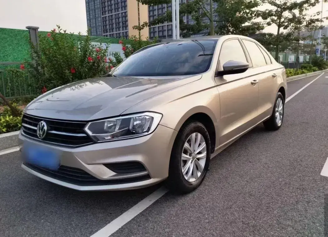 2017 Volkswagen Bora 1.6L 110HP L4 6AT