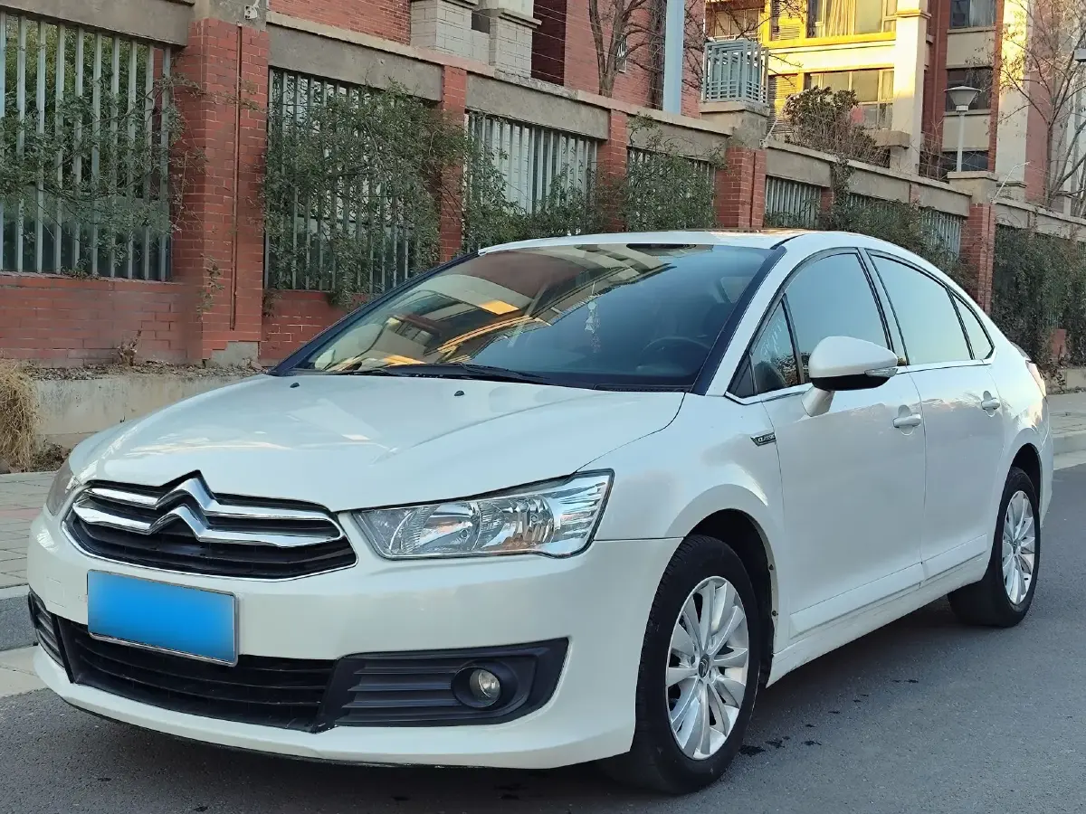 2016 Citroen C-Quatre 1.6L 117HP L4 5MT