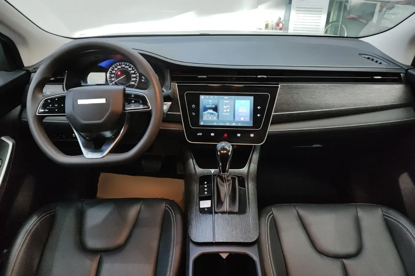 2021 Venucia D60 1.6L 122HP L4 CVT,autocango,china used car exporter,china ev exporter,chinese used car exporter,chinese used ev exporter