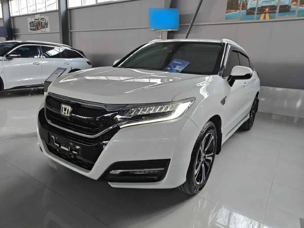 2017 Honda UR-V 2.0T 272HP L4 9AT