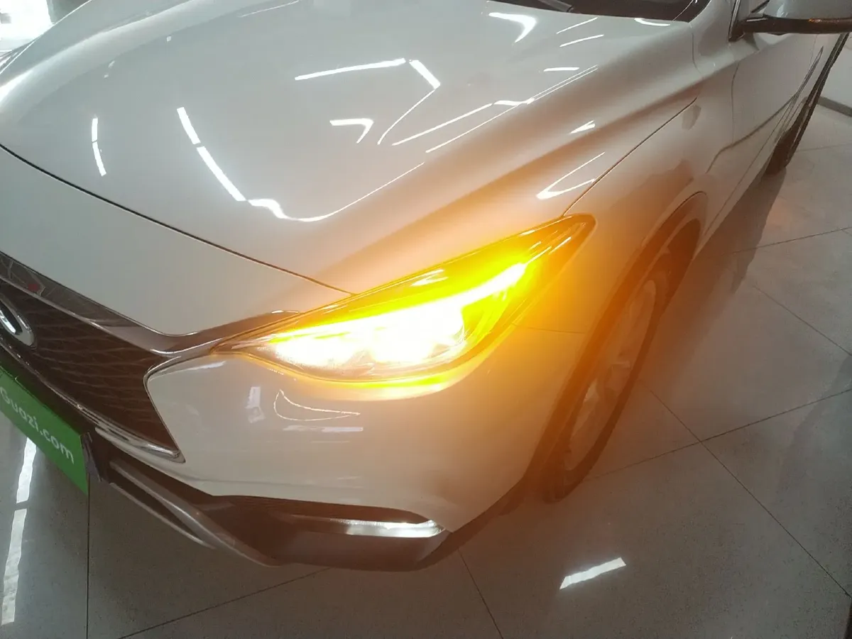 2017 Infiniti QX30 1.6T 156HP L4 7DCT,autocango,china used car exporter,china ev exporter,chinese used car exporter,chinese used ev exporter