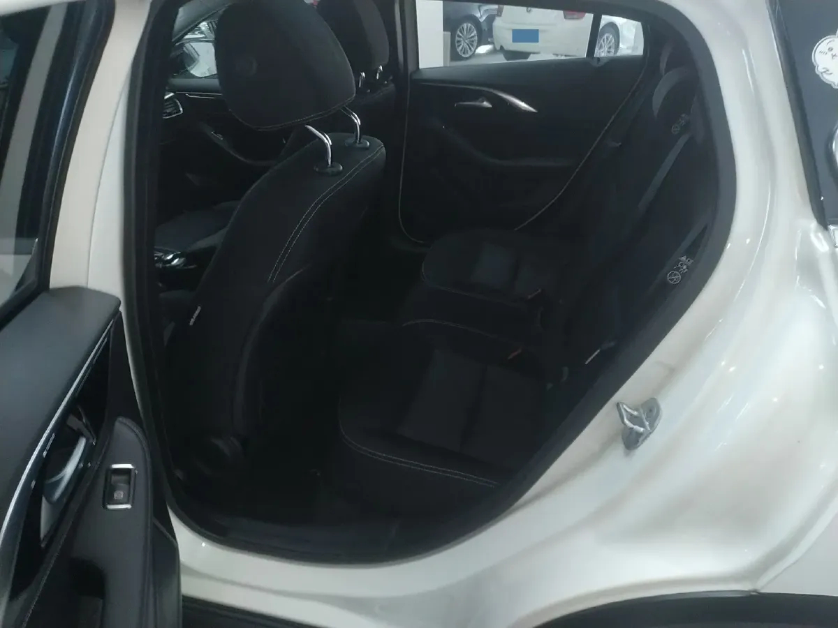 2017 Infiniti QX30 1.6T 156HP L4 7DCT,autocango,china used car exporter,china ev exporter,chinese used car exporter,chinese used ev exporter