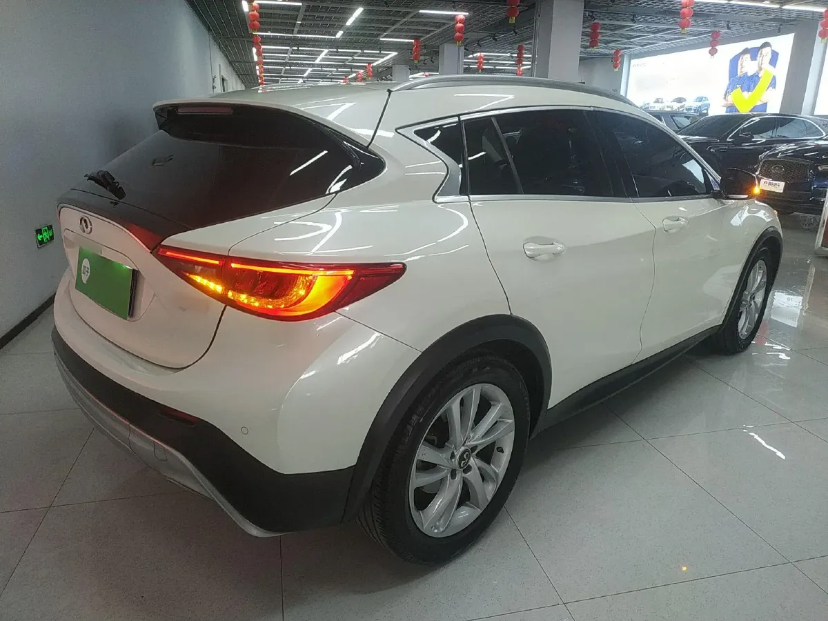 2017 Infiniti QX30 1.6T 156HP L4 7DCT,autocango,china used car exporter,china ev exporter,chinese used car exporter,chinese used ev exporter