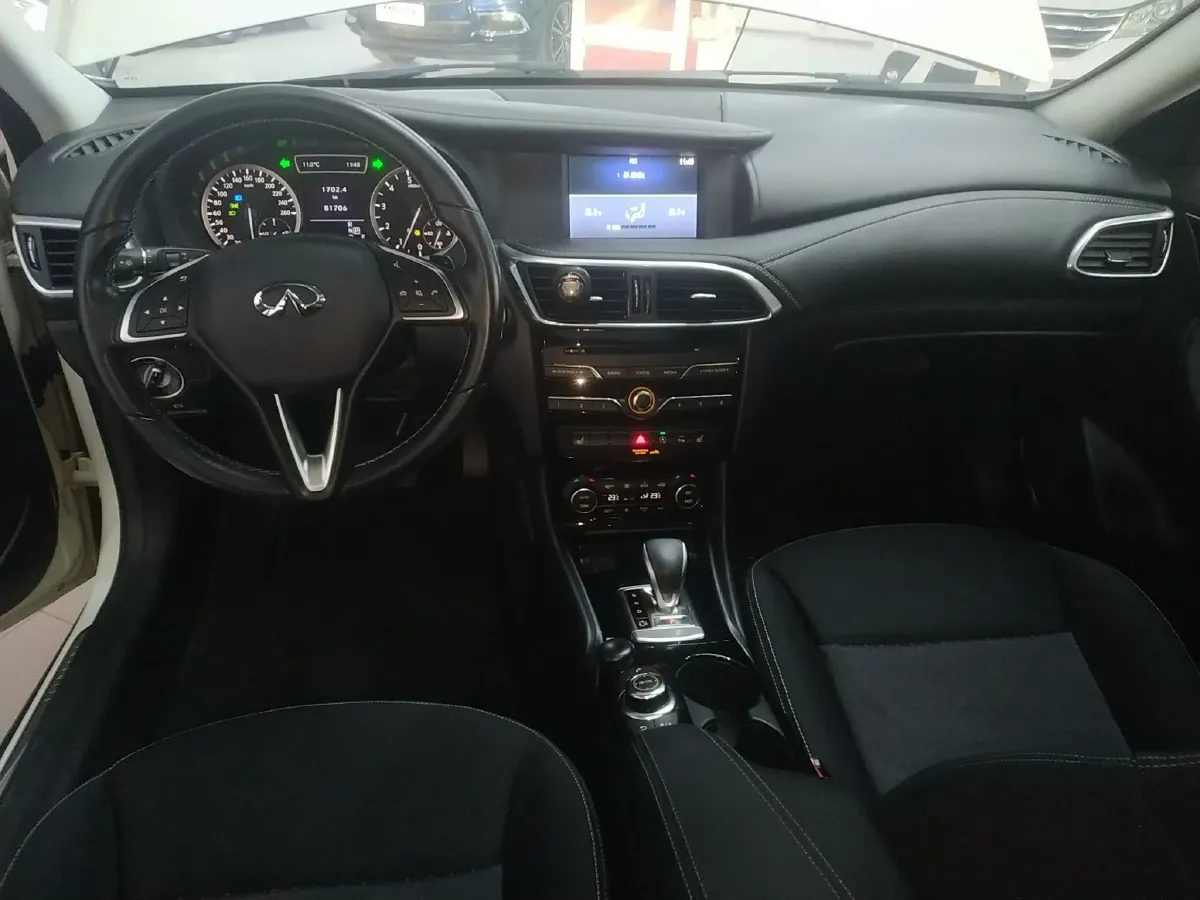 2017 Infiniti QX30 1.6T 156HP L4 7DCT,autocango,china used car exporter,china ev exporter,chinese used car exporter,chinese used ev exporter