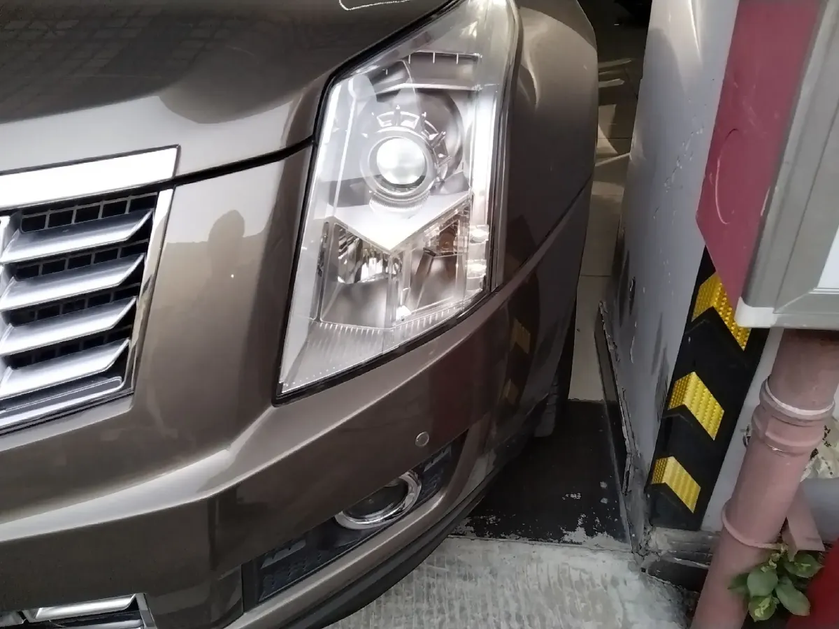 2015 Cadillac SRX 3.0L 271HP V6 6AT,autocango,china used car exporter,china ev exporter,chinese used car exporter,chinese used ev exporter