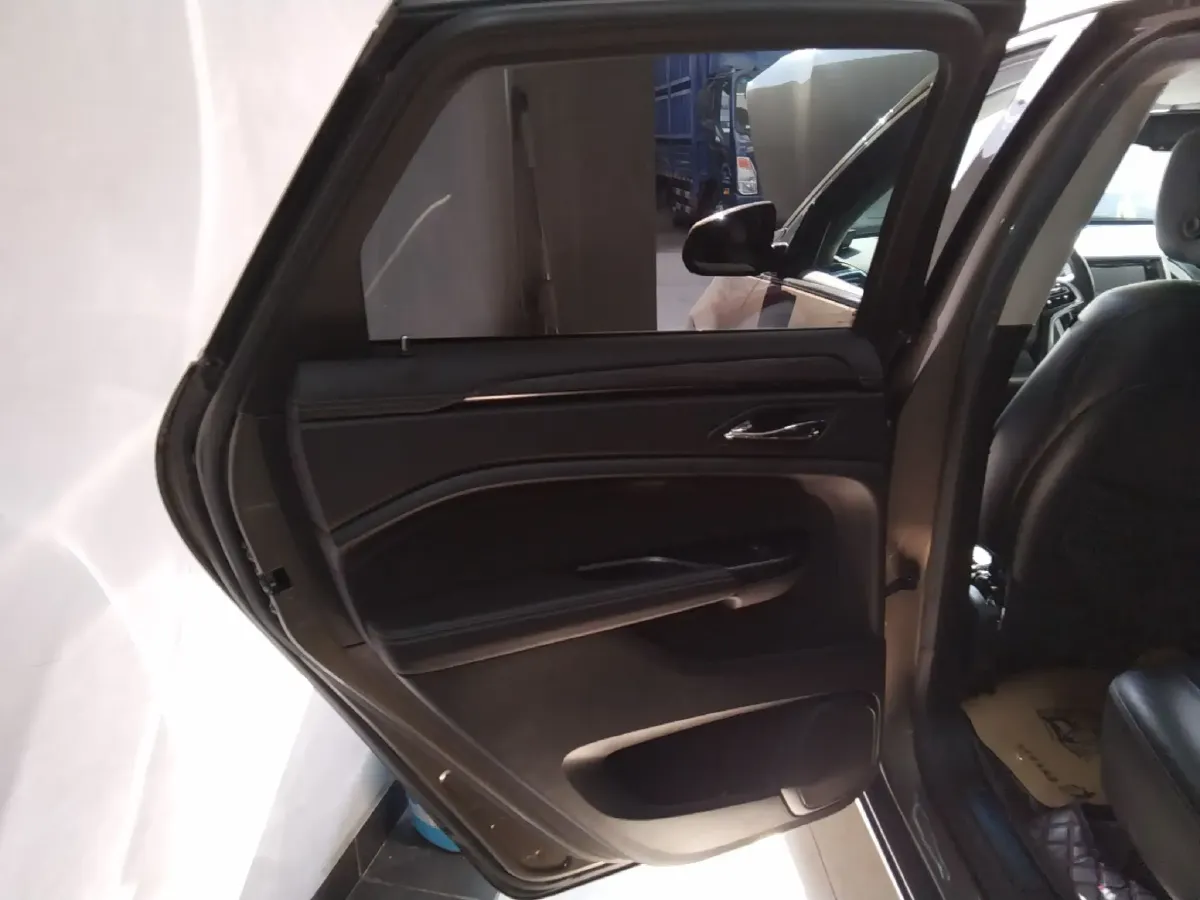 2015 Cadillac SRX 3.0L 271HP V6 6AT,autocango,china used car exporter,china ev exporter,chinese used car exporter,chinese used ev exporter