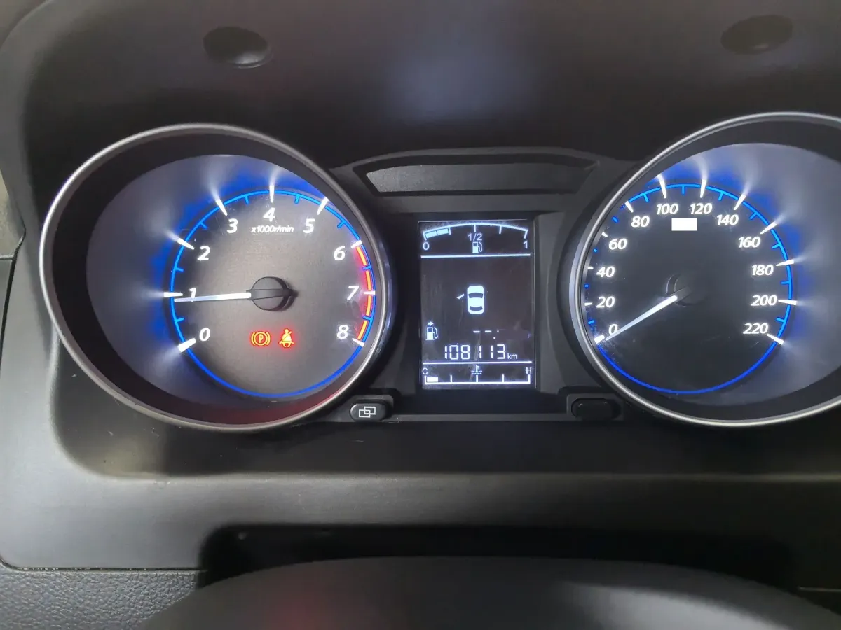 2016 DongFeng Forthing Joyear X5 1.6L 122HP L4 5MT,autocango,china used car exporter,china ev exporter,chinese used car exporter,chinese used ev exporter