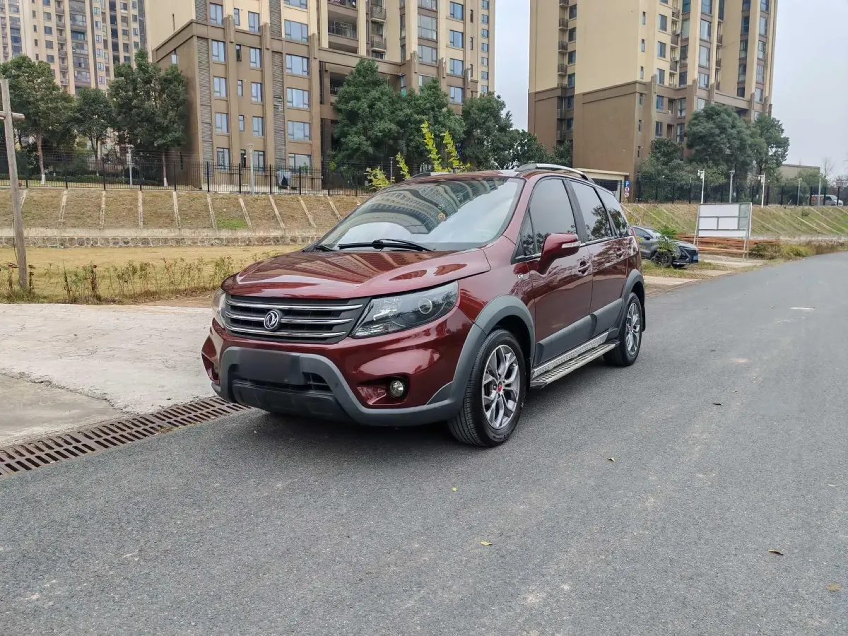 2016 DongFeng Forthing Joyear X5 1.6L 122HP L4 5MT,autocango,china used car exporter,china ev exporter,chinese used car exporter,chinese used ev exporter