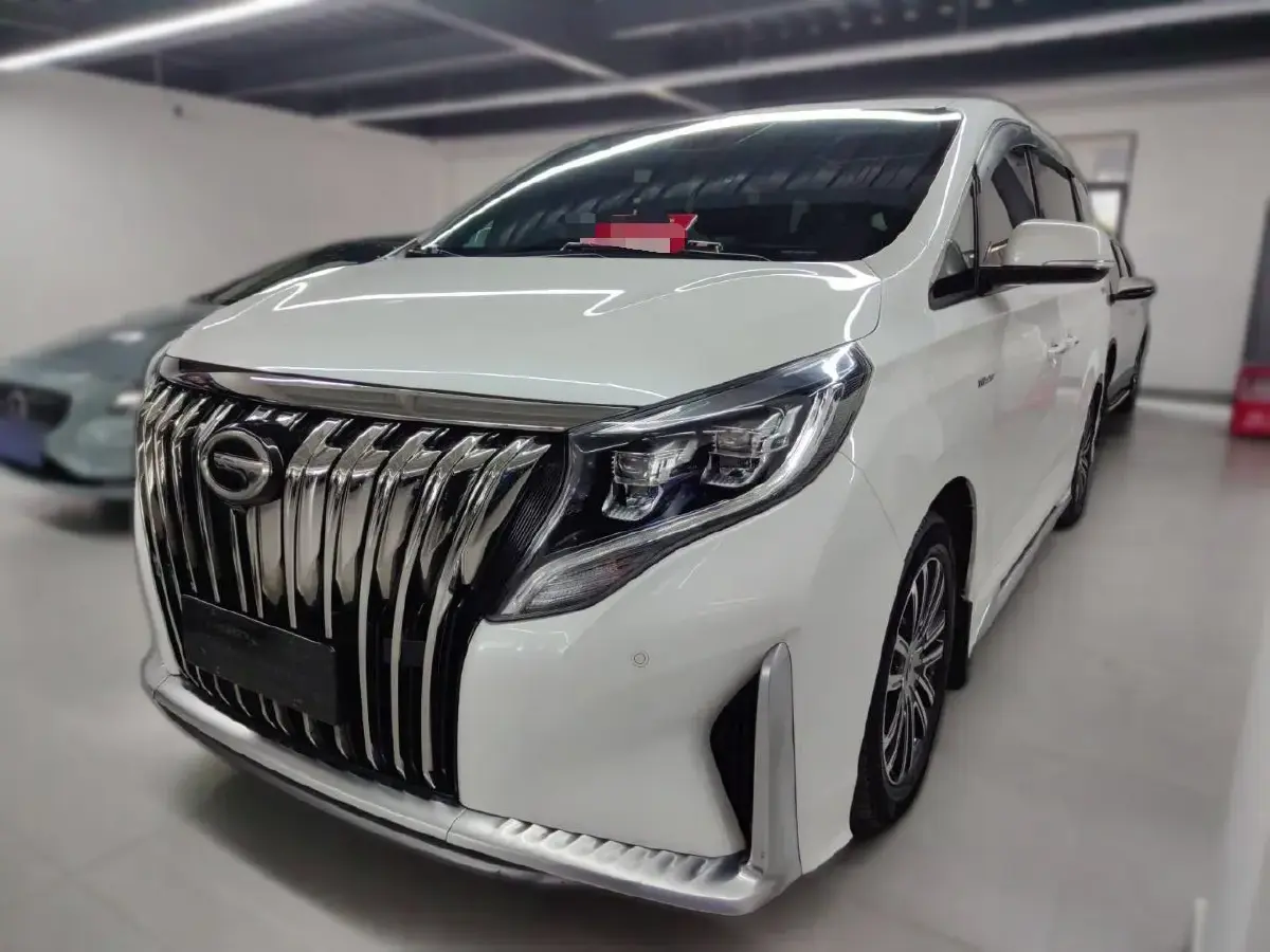 2021 GAC Trumpchi M8 2.0T 252HP L4 8AT