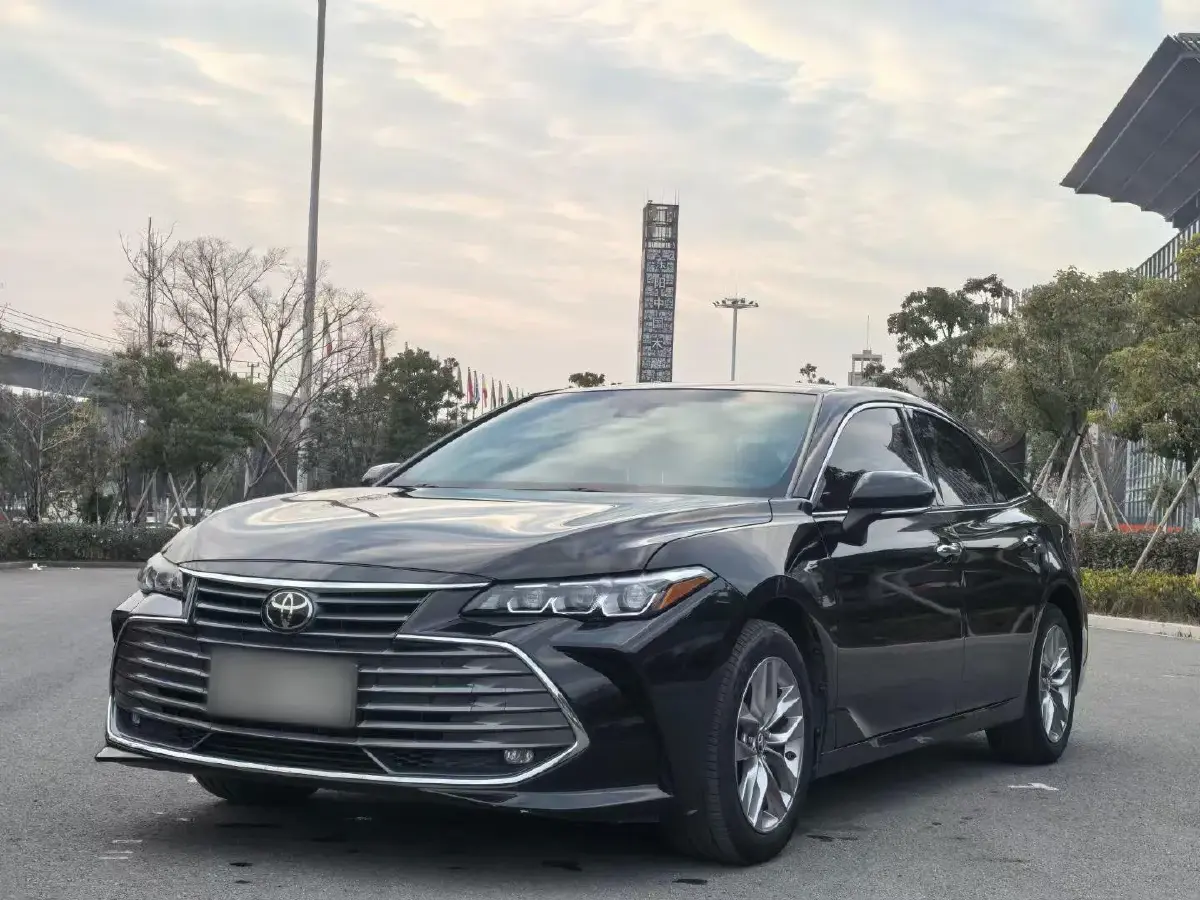 2019 Toyota Avalon 2.0L 178HP L4 CVT