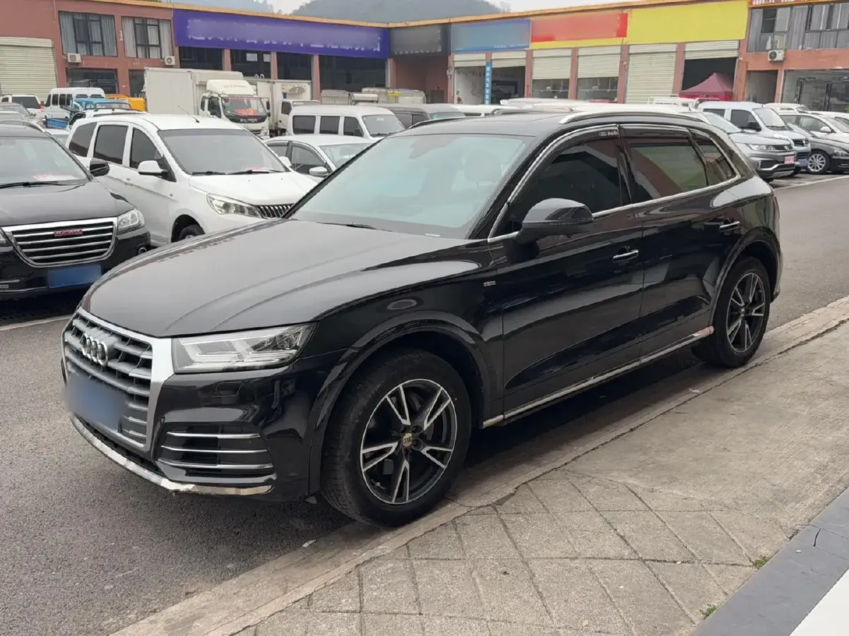2018 Audi Q5L 2.0T 190HP L4 7DCT