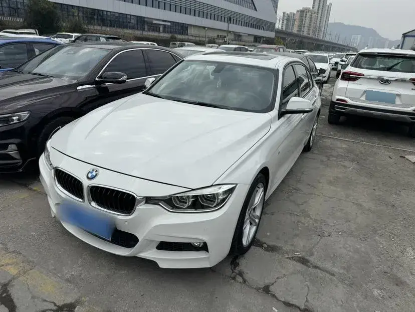2017 BMW 3 Series 2.0T 184HP L4 8AT