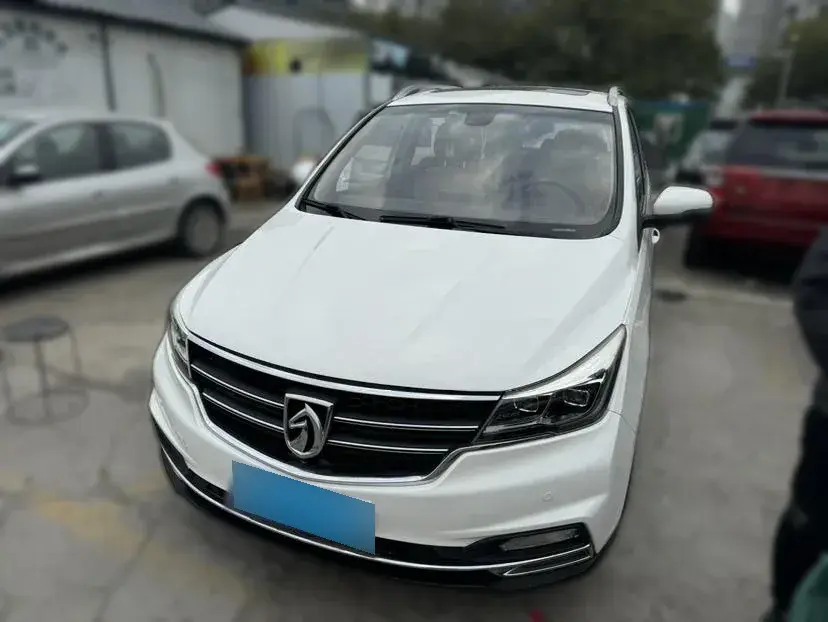 2017 BaoJun 730 1.8L 137HP L4 5AMT