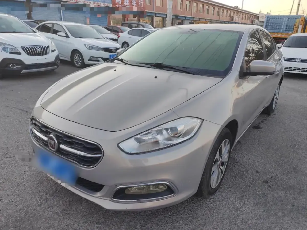 2015 Fiat Viaggio 1.4T 120HP L4 5MT