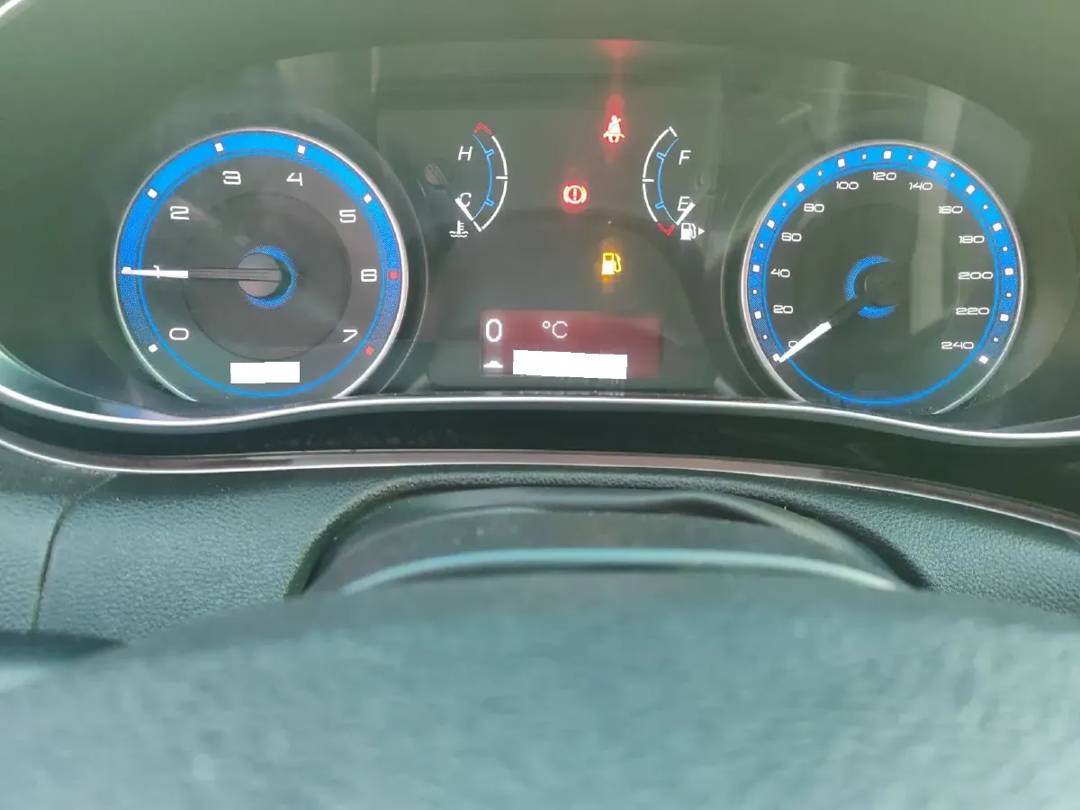 2015 Fiat Viaggio 1.4T 120HP L4 5MT,autocango,china used car exporter,china ev exporter,chinese used car exporter,chinese used ev exporter