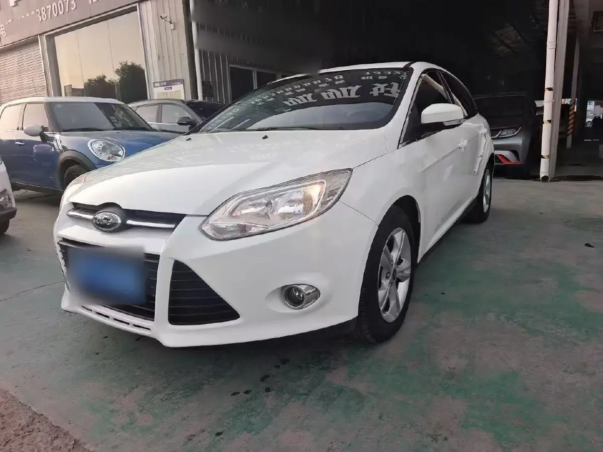2012 Ford Focus 1.6L 125HP L4 6DCT