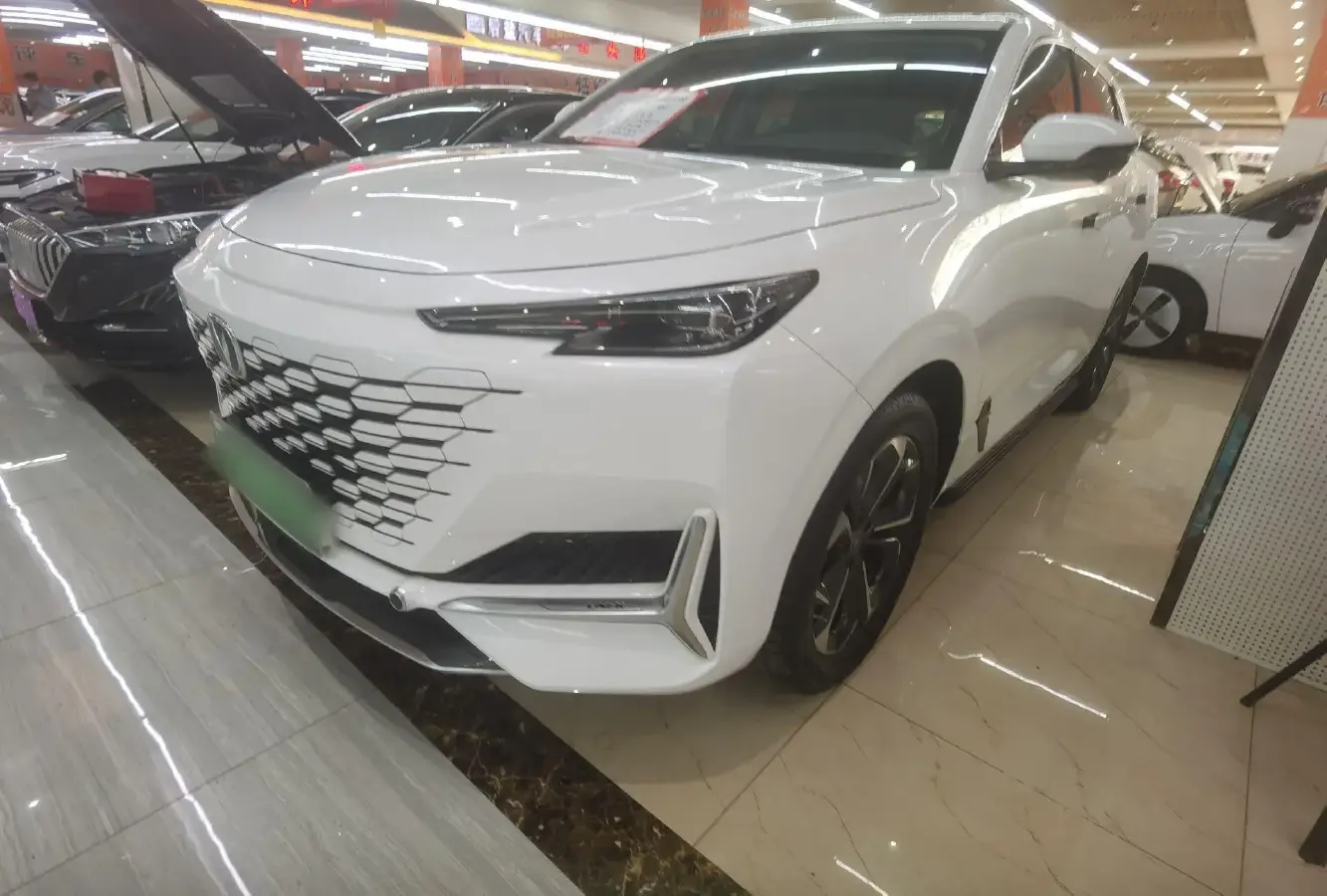 2022 ChangAn UNI-K iDD 1.5T 170HP L4 6TCT PHEV 30.74KWH