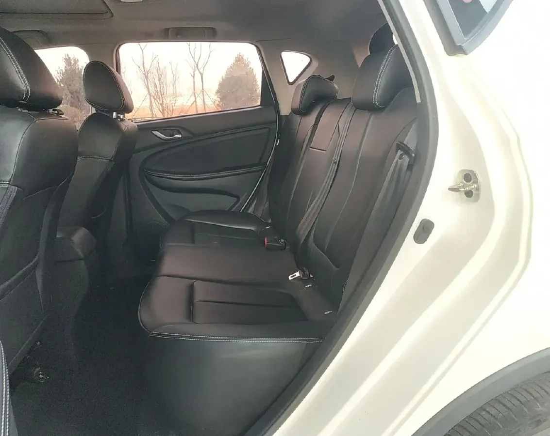 2018 JMEV EX5 BEV 41KWH,autocango,china used car exporter,china ev exporter,chinese used car exporter,chinese used ev exporter