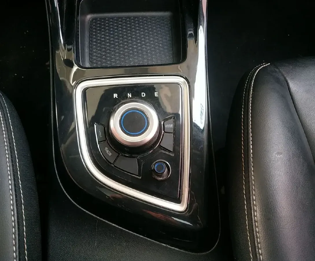 2018 JMEV EX5 BEV 41KWH,autocango,china used car exporter,china ev exporter,chinese used car exporter,chinese used ev exporter