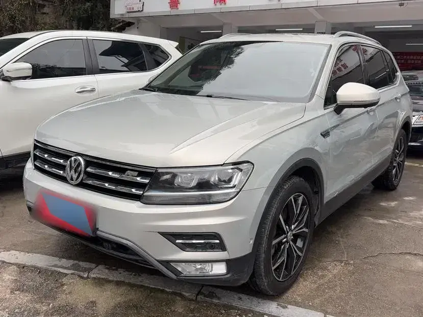 2019 Volkswagen Tiguan L 2.0T 186HP L4 7DCT
