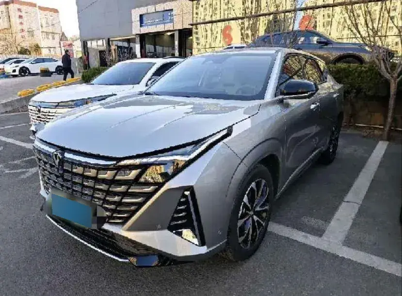 2024 ChangAn UNI-Z 1.5L 98HP L4 E-CVT PHEV 18.4KWH