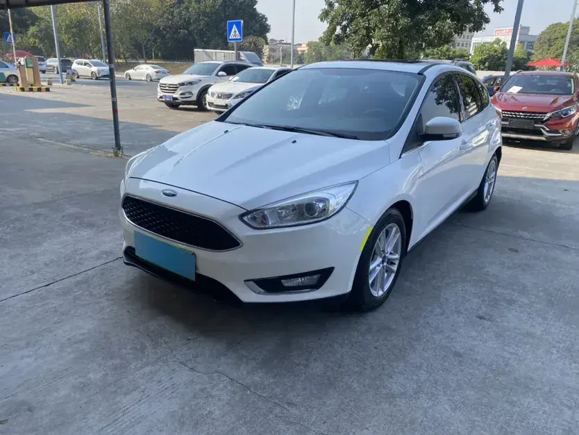 2015 Ford Focus 1.5T 181HP L4 6AT