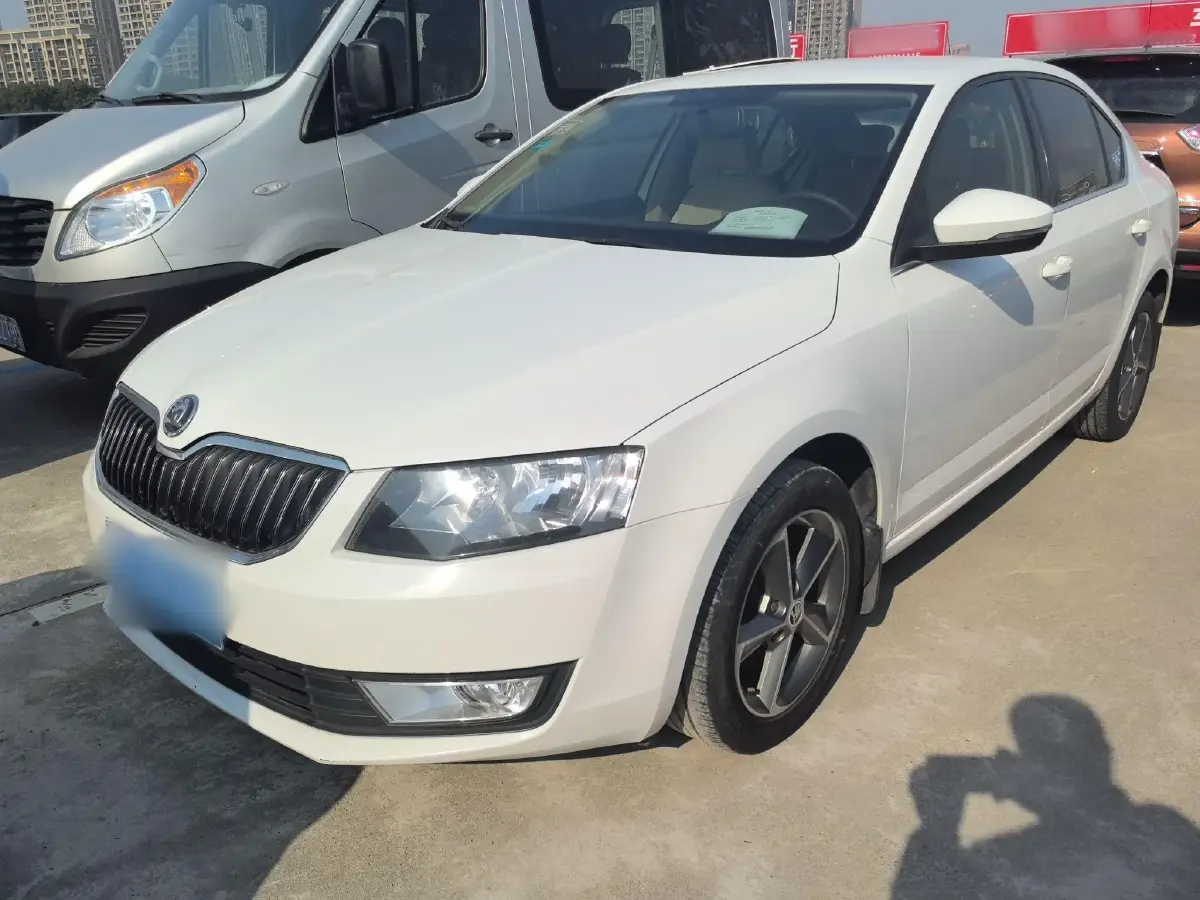 2016 Skoda Octavia 1.6L 110HP L4 6AT
