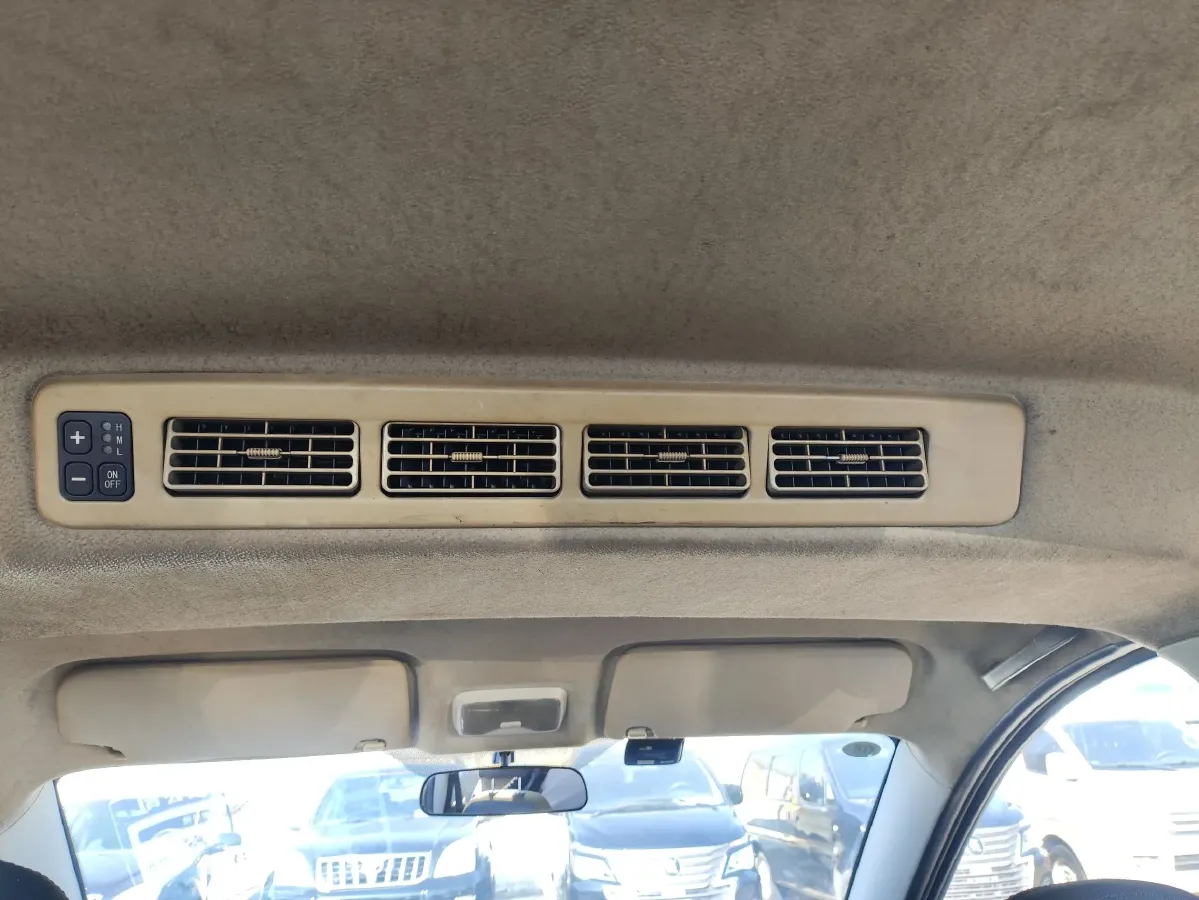 2018 DongFeng Fengon Fengon 330 1.5L 109HP L4 5MT,autocango,china used car exporter,china ev exporter,chinese used car exporter,chinese used ev exporter